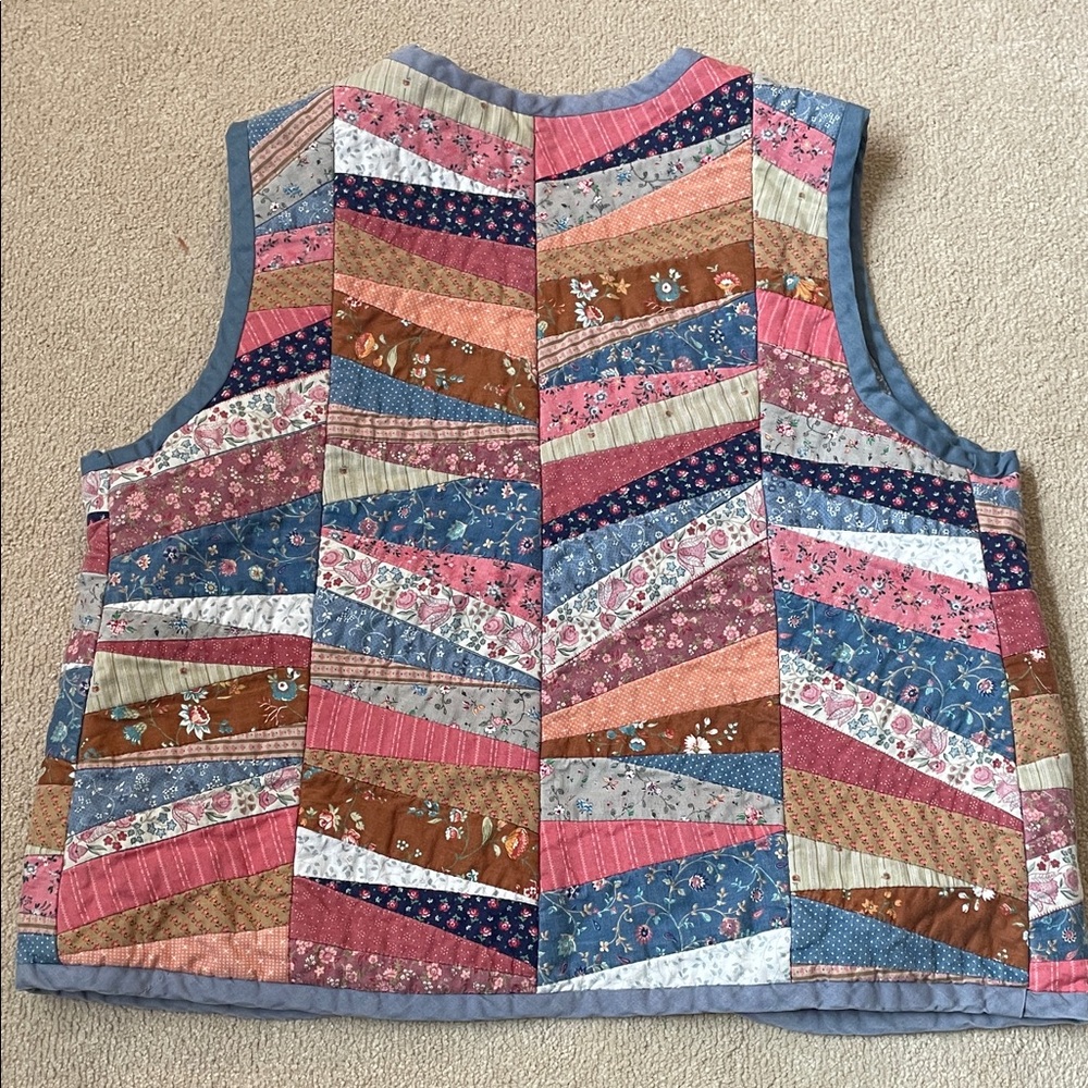 Colorful Patchwork Vest - Picture 4 of 4